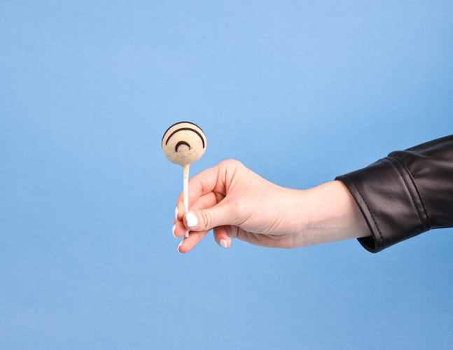 Cookies & Cream Cake Pop
